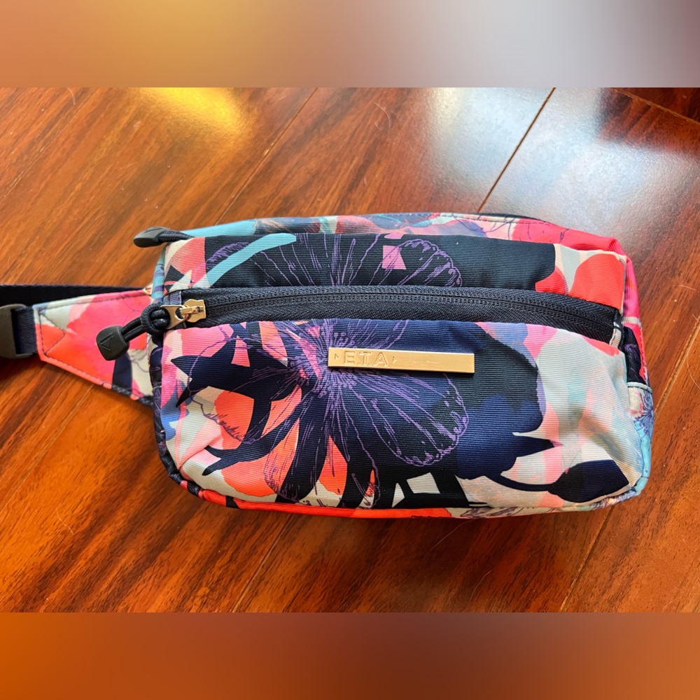 ETA mini travel belt bag